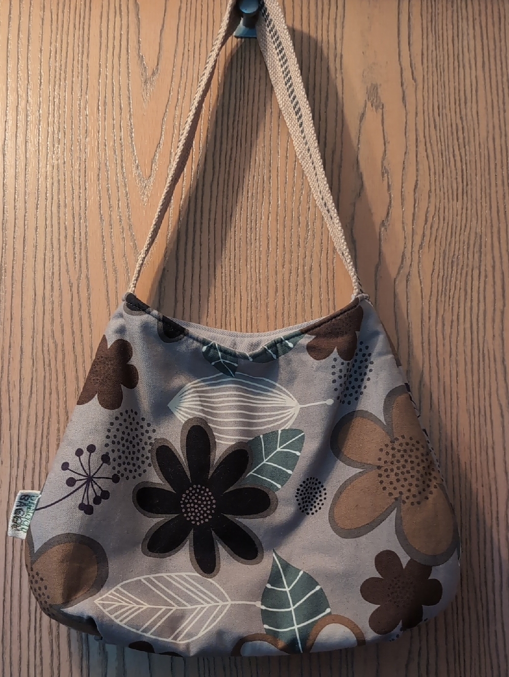 Shaggy Baggy Canvas Floral Shoulder Bag in Gray and Brown And Green